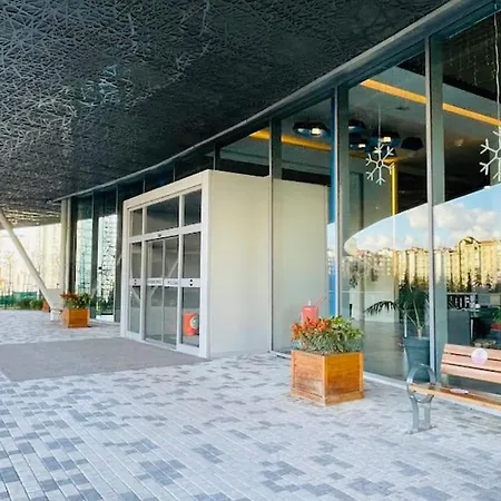 Lüks Site ıçerisinde Havuz Olanaklı Ev * Istambul