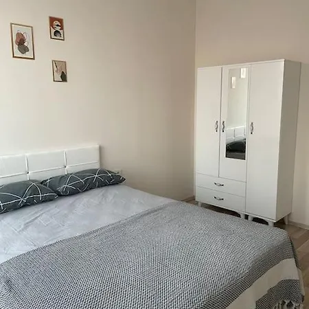 Luks Site Icerisinde Havuz Olanakli Ev Apartment *