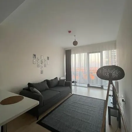Apartment Luks Site Icerisinde Havuz Olanakli Ev *